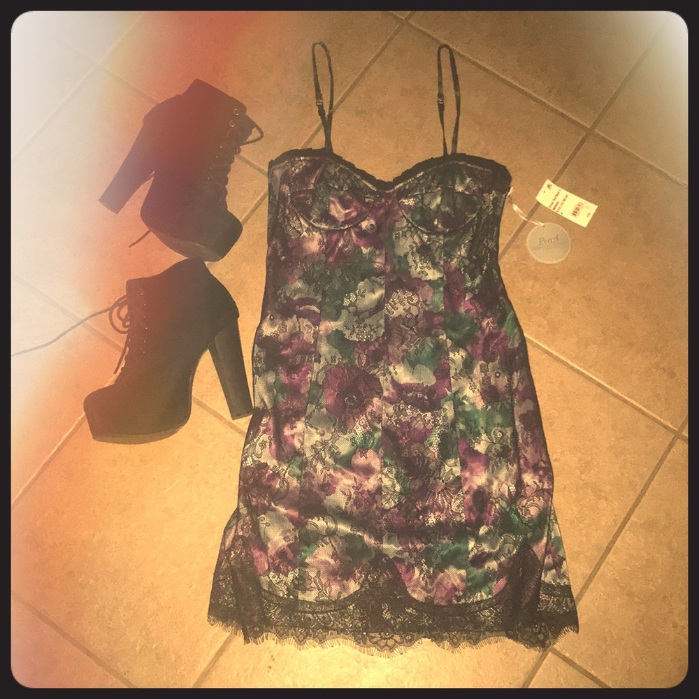 Marchesa floral and lace sexy cocktail dress